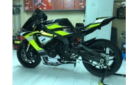 YAMAHA R1 2020 RACE